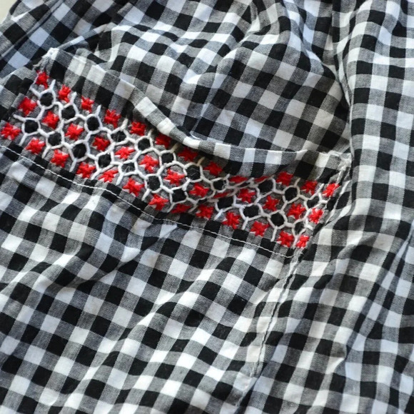 Vintage  Handmade Apron - Picture 4 of 5